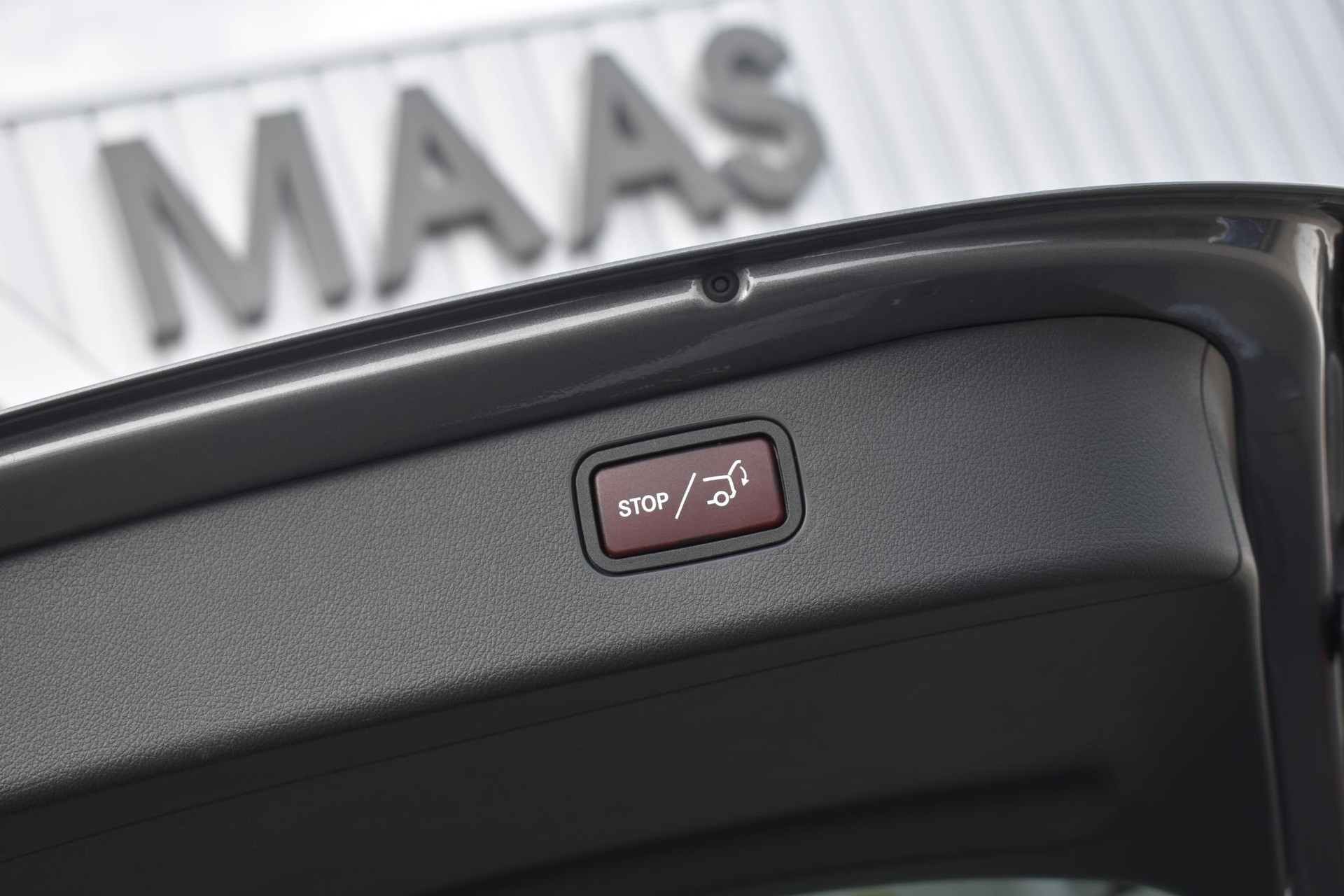 Mercedes-Benz C-Klasse Estate 180 AMG PANORAMADAK NIGHT BTW 40895160-20.jpg | Maas Auto's