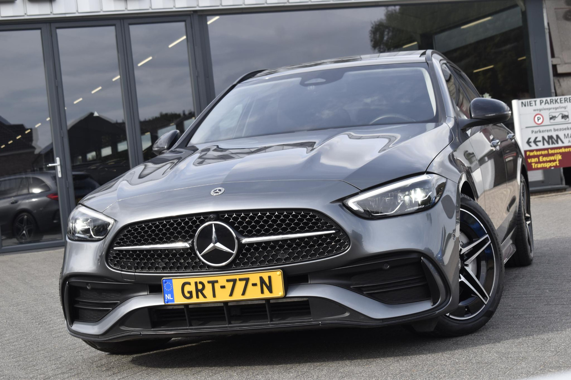 Mercedes-Benz C-Klasse Estate 180 AMG PANORAMADAK NIGHT BTW 40895160-4.jpg | Maas Auto's