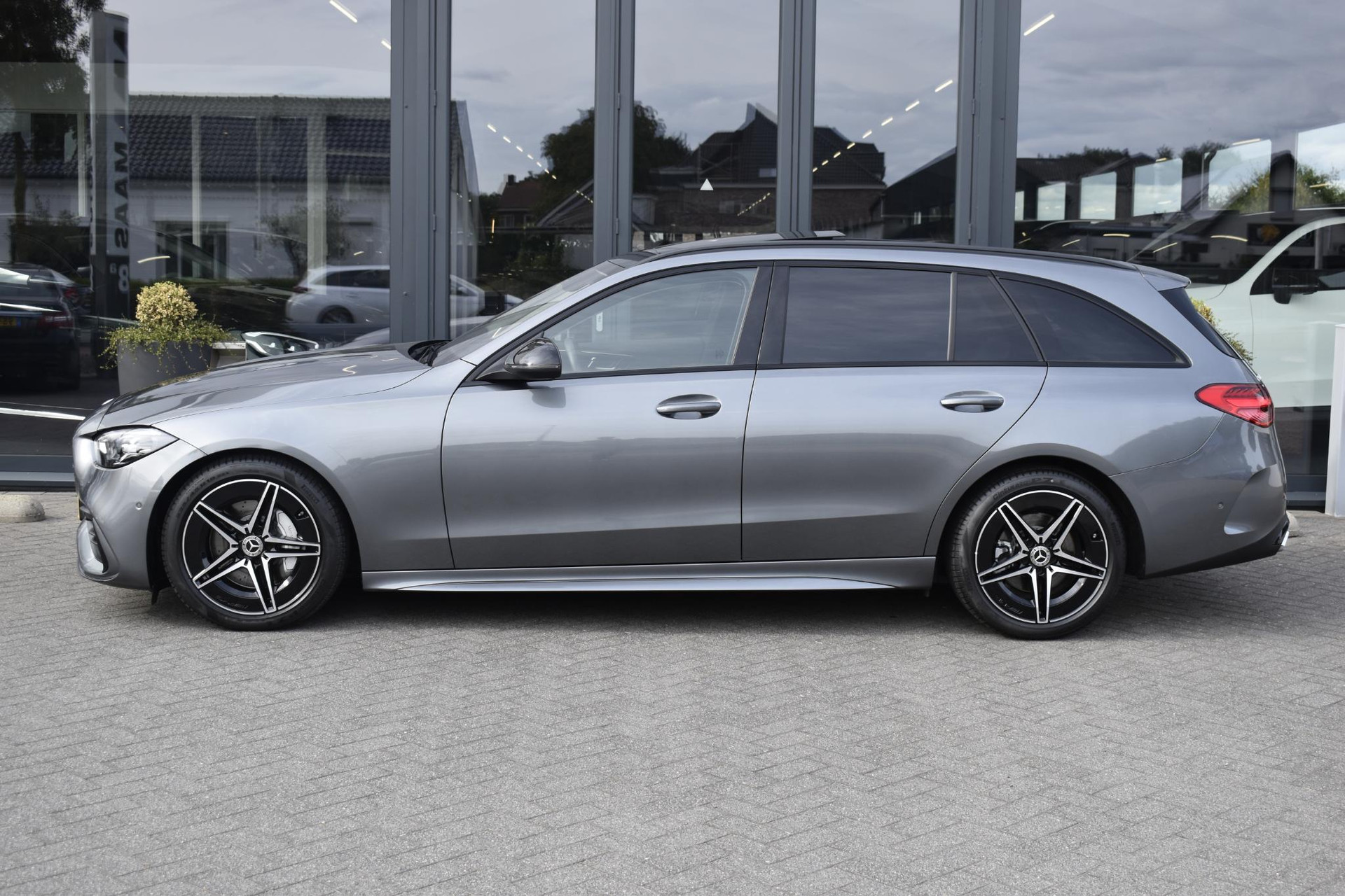 Mercedes-Benz C-Klasse Estate 180 AMG PANORAMADAK NIGHT BTW 40895160-5.jpg | Maas Auto's