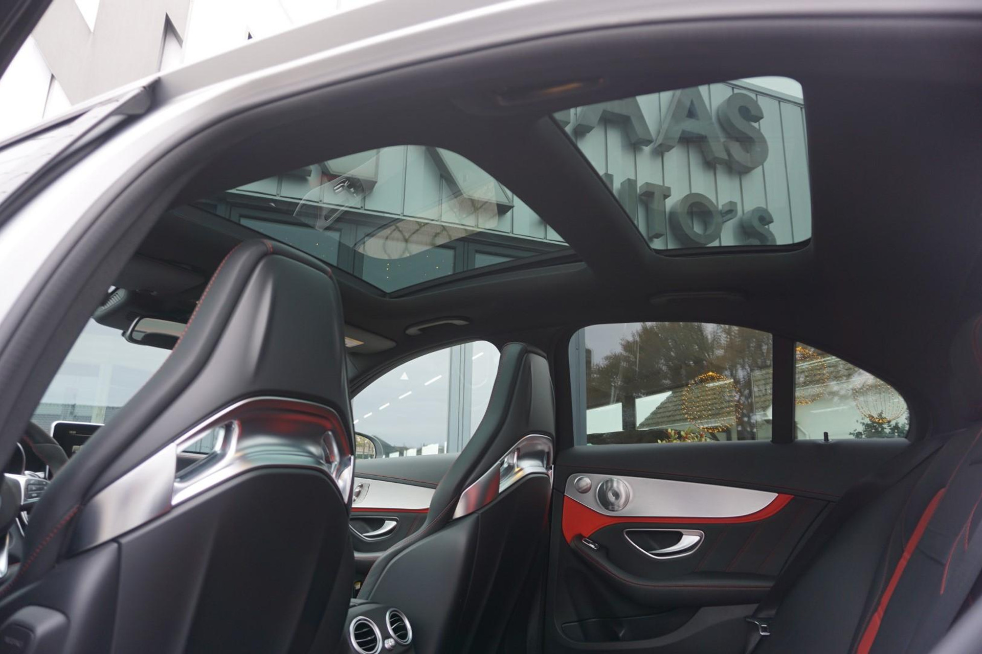 Mercedes-Benz C-Klasse AMG 63 S PANORAMDAK PERFORMANCE STOELEN 41642089-10.jpg | Maas Auto's