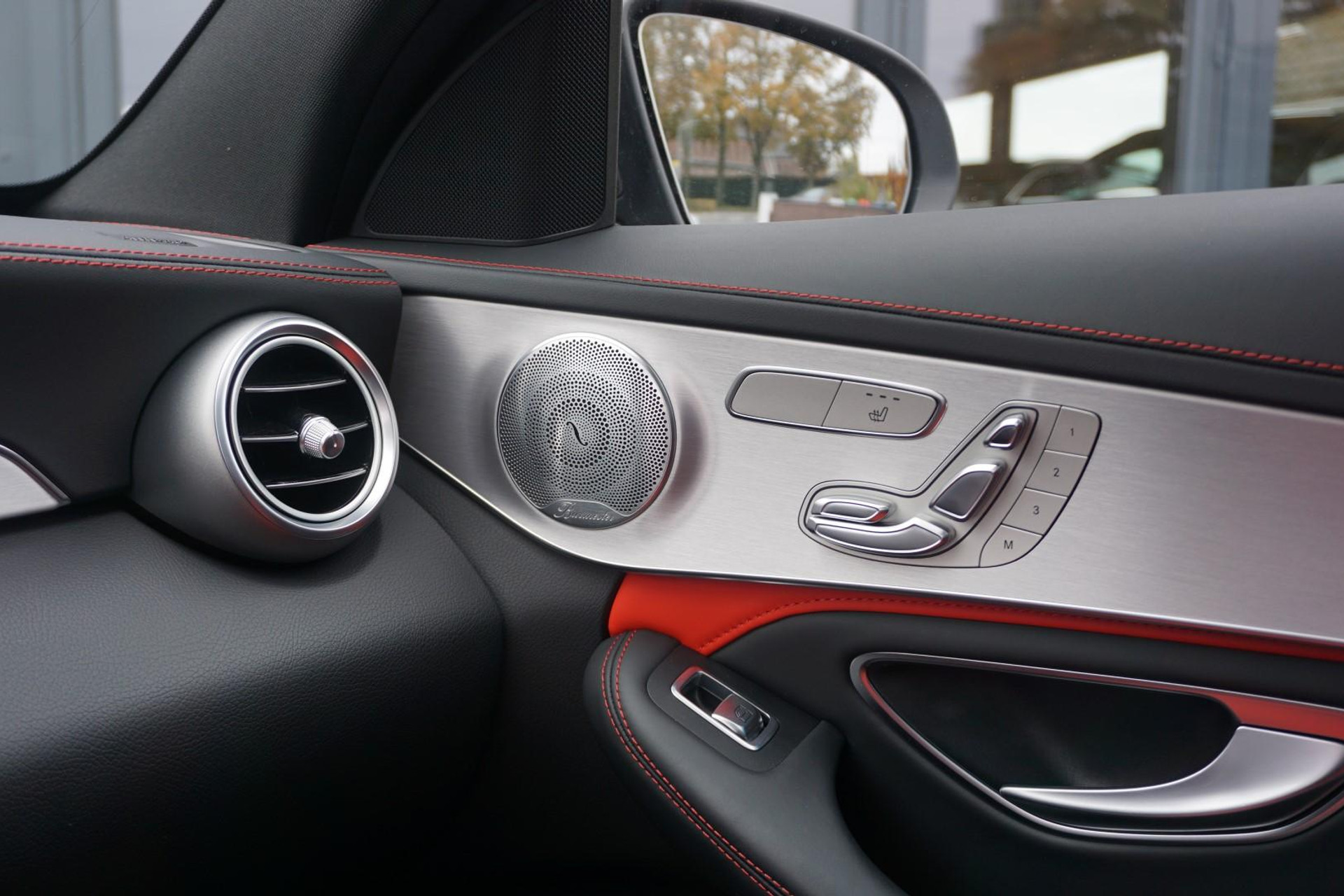 Mercedes-Benz C-Klasse AMG 63 S PANORAMDAK PERFORMANCE STOELEN 41642089-16.jpg | Maas Auto's