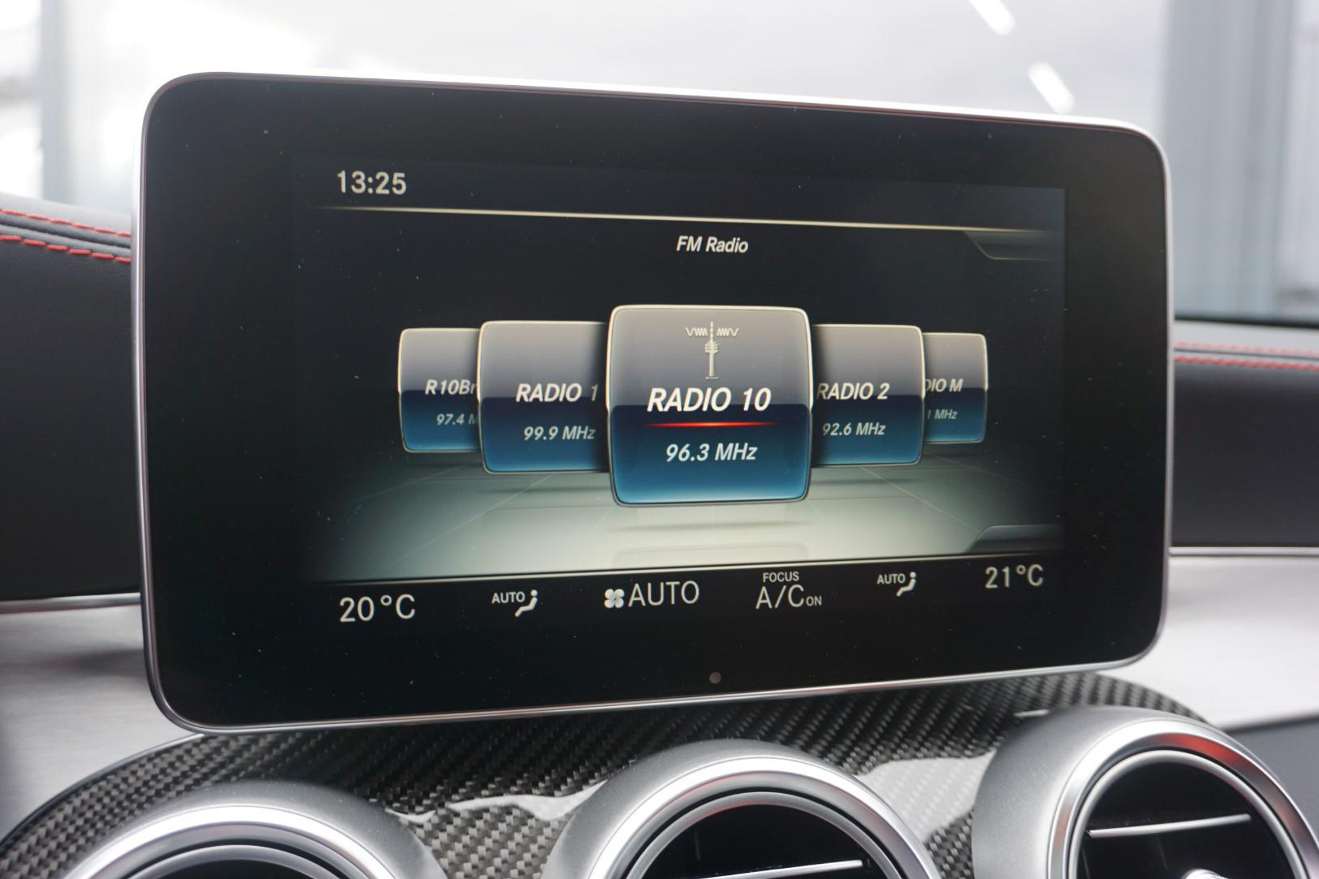 Mercedes-Benz C-Klasse AMG 63 S PANORAMDAK PERFORMANCE STOELEN 41642089-18.jpg | Maas Auto's