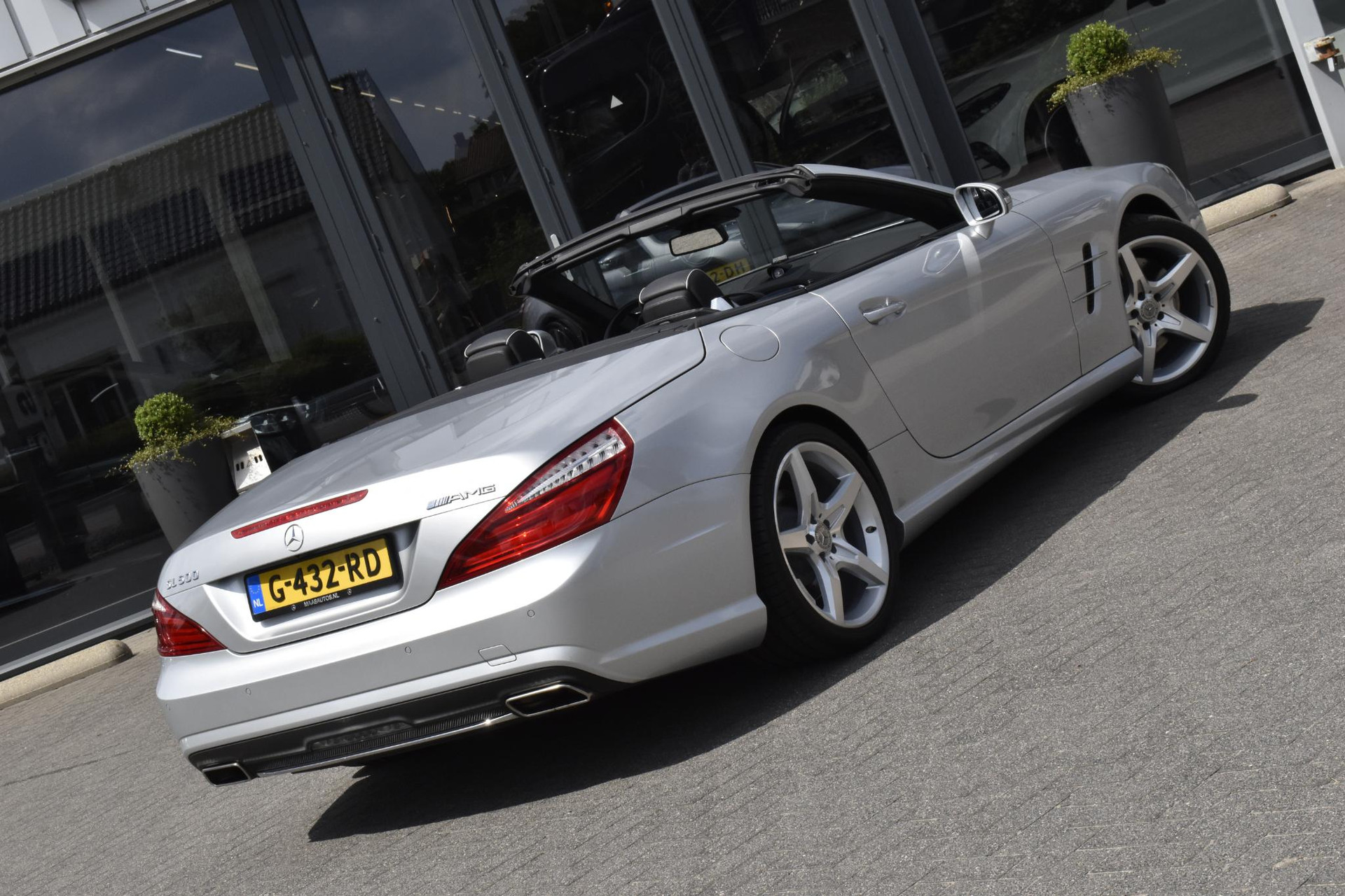 Mercedes-Benz SL-Klasse 500 AMG MAGIC SKY DISTRONIC 43601155-6.jpg | Maas Auto's