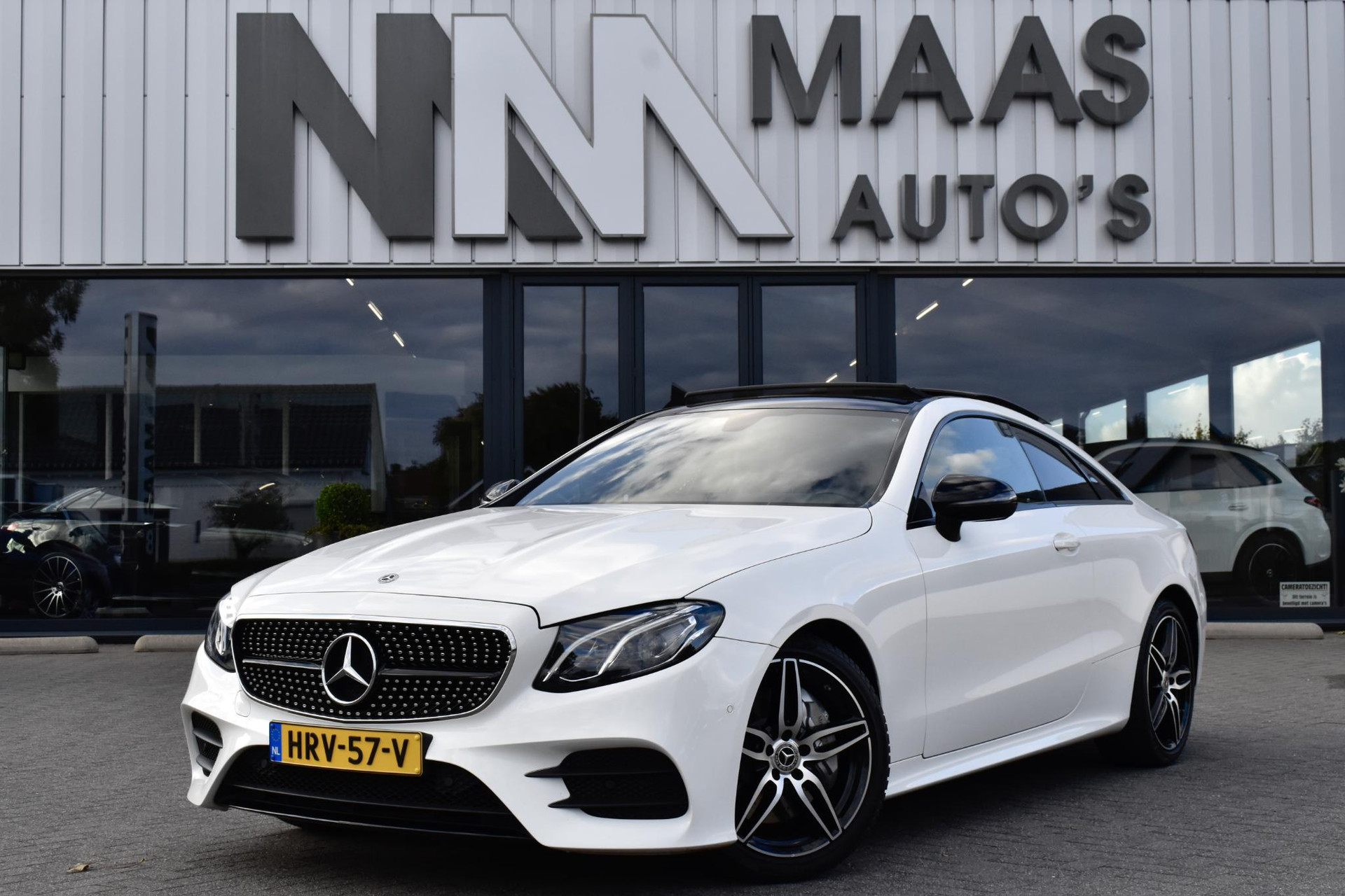 Mercedes-Benz E-Klasse Coupé 350 AMG NIGHT PANORAMADAK 44317985-0.jpg | Maas Auto's