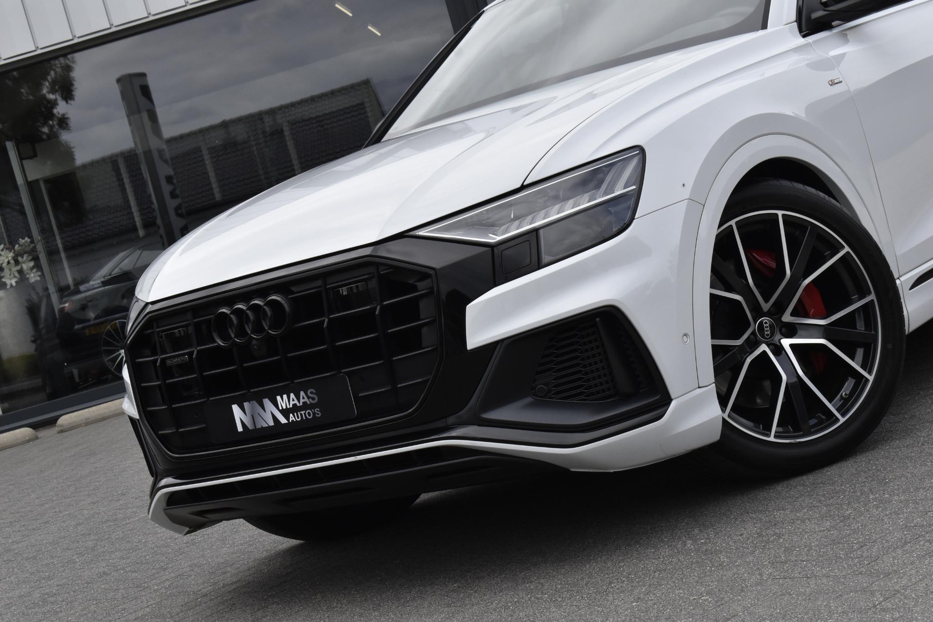 Audi Q8 60 TFSI e quattro S-Line BTW 47056810-1.jpg | Maas Auto's