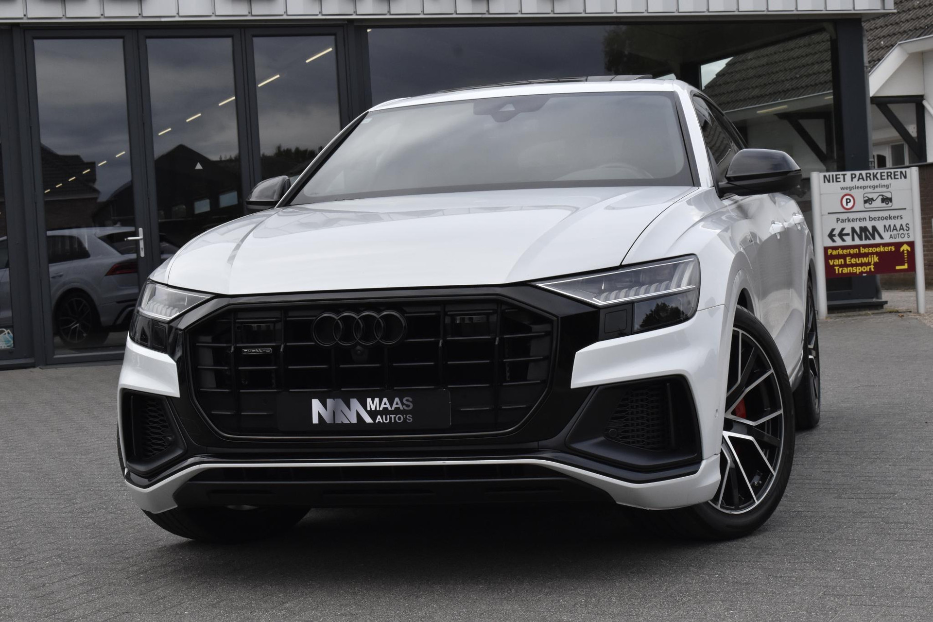 Audi Q8 60 TFSI e quattro S-Line BTW 47056810-2.jpg | Maas Auto's