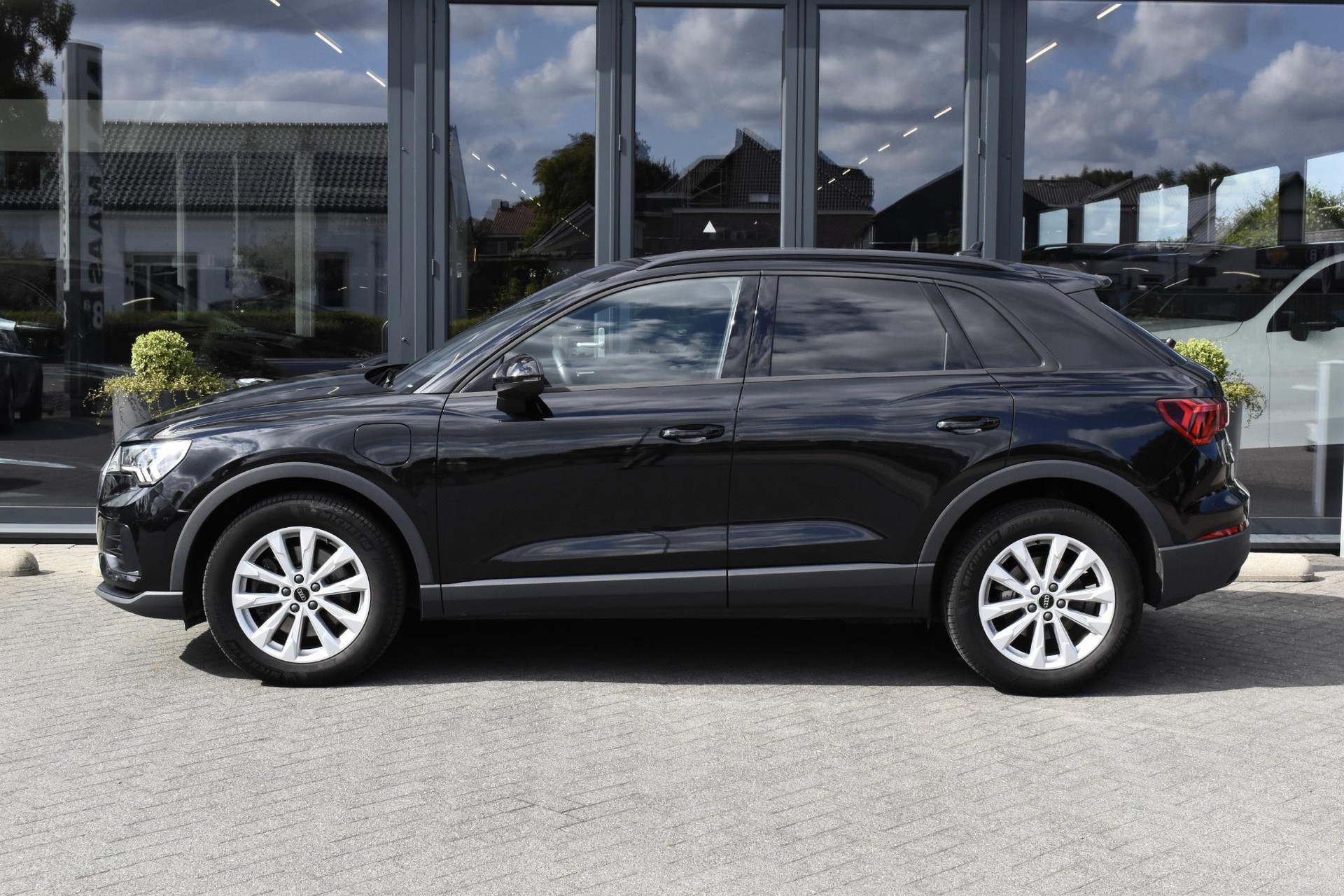 Audi Q3 45 TFSI e Advanced edition 47139489-2.jpg | Maas Auto's