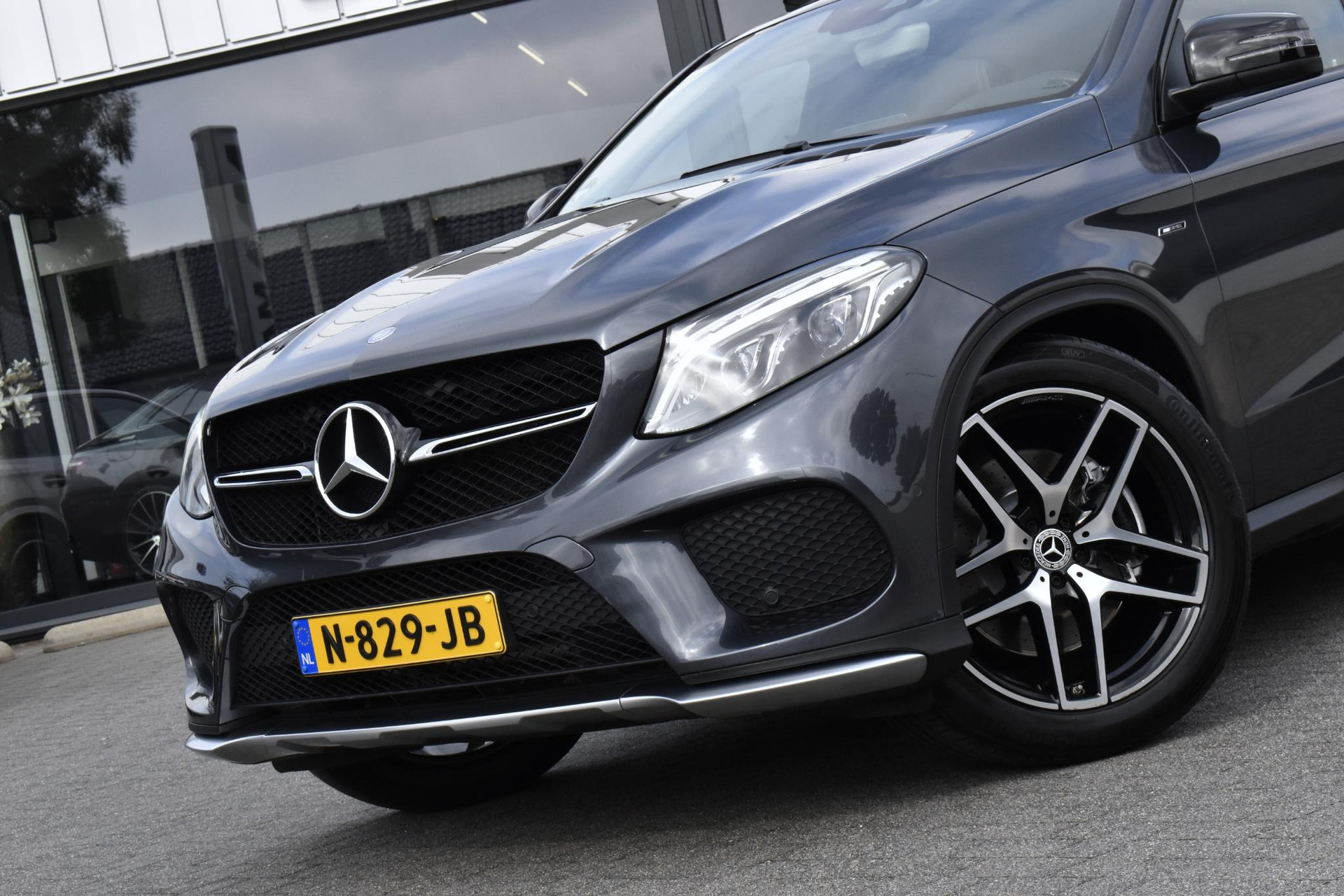 Mercedes-Benz GLE Coupé 450 AMG 4MATIC 47955452-1.jpg | Maas Auto's