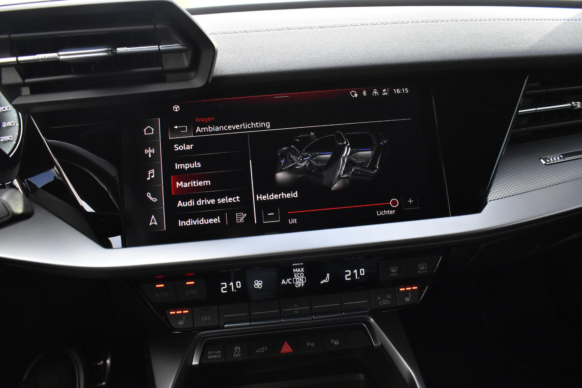 Audi A3 Sportback 45 TFSI e S edition Competition BTW 48658386-14.jpg | Maas Auto's