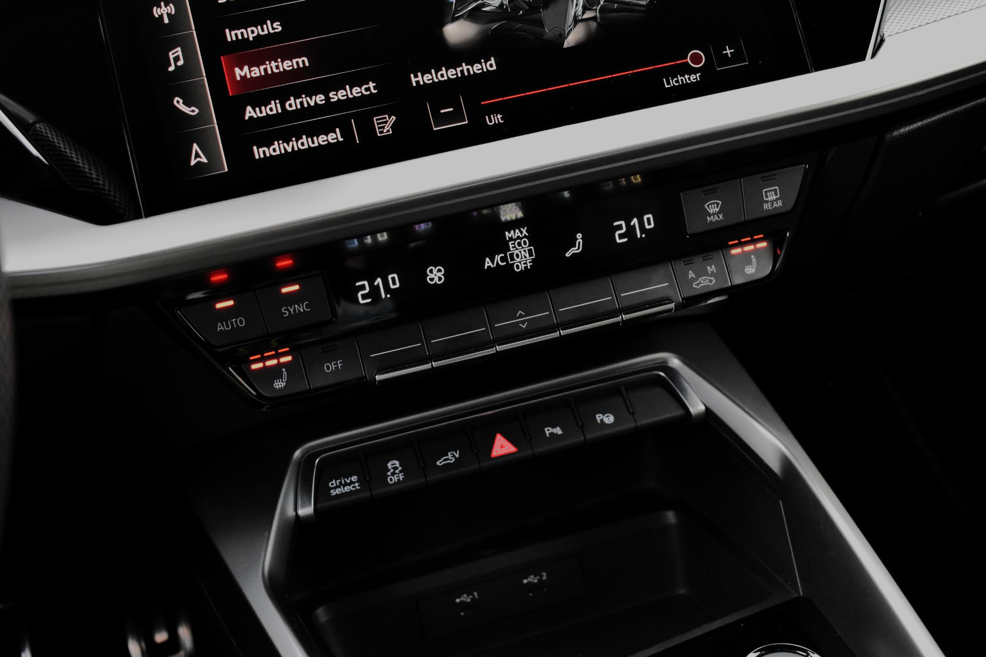 Audi A3 Sportback 45 TFSI e S edition Competition BTW 48658386-15.jpg | Maas Auto's