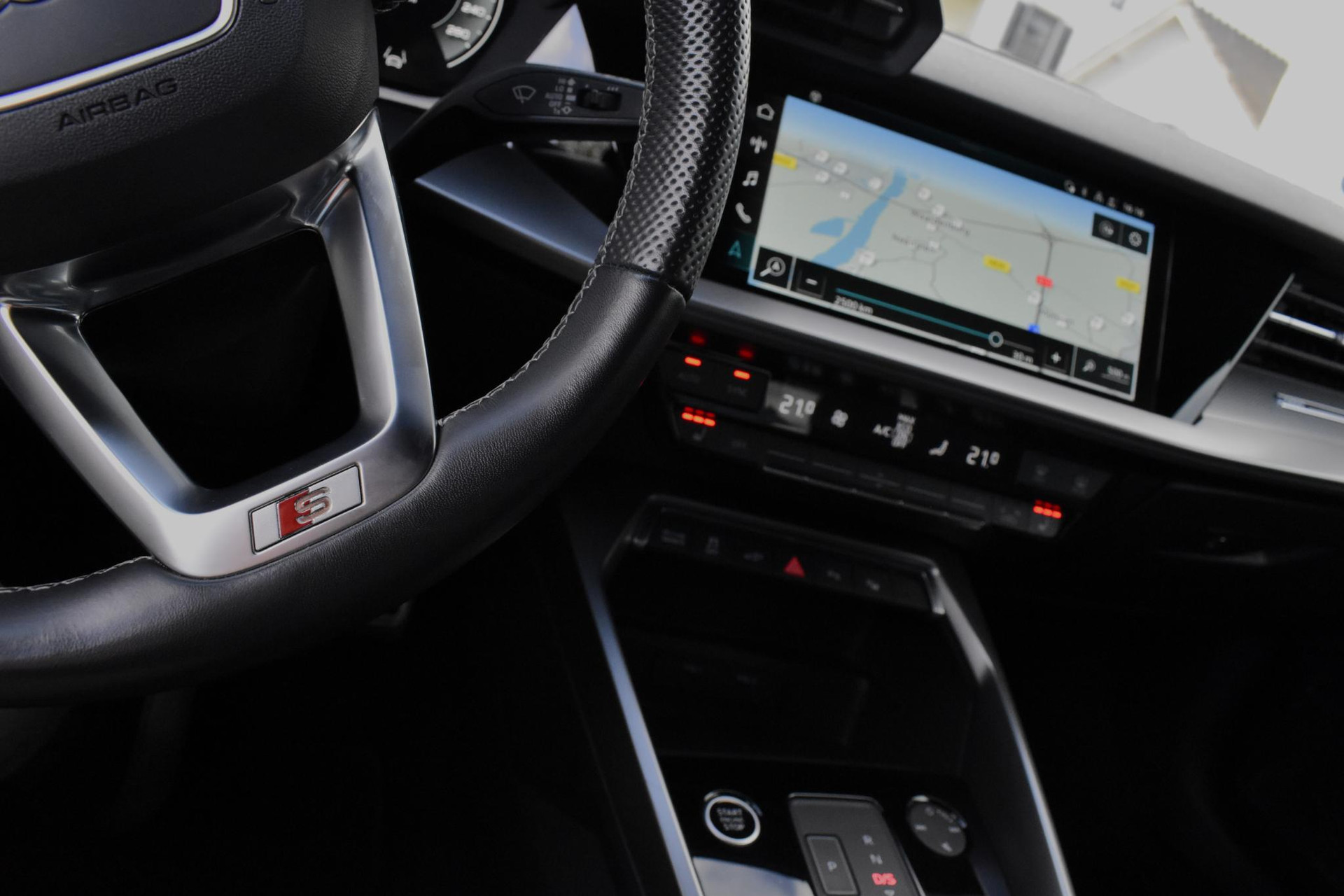 Audi A3 Sportback 45 TFSI e S edition Competition BTW 48658386-17.jpg | Maas Auto's