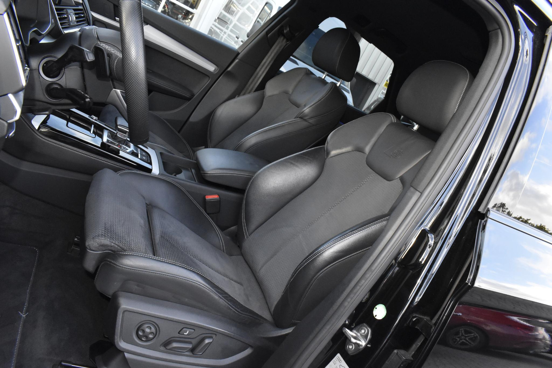 Audi Q5 55 TFSI e S edition 48658666-9.jpg | Maas Auto's