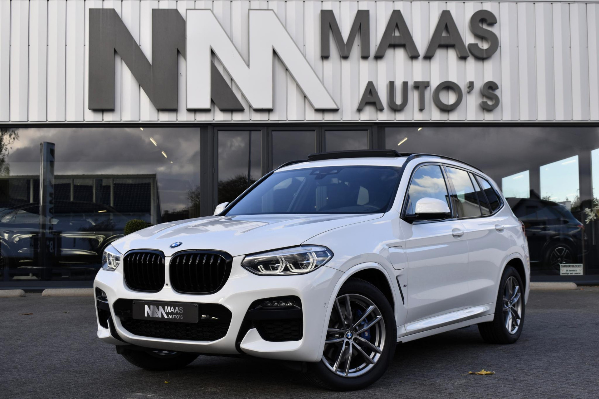 BMW X3 xDrive30e High Executive M-pakket 48658873-0.jpg | Maas Auto's