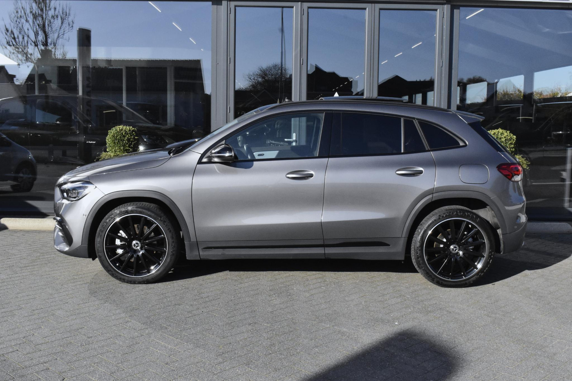 Mercedes-Benz GLA 250 e AMG Line 49088646-2.jpg | Maas Auto's
