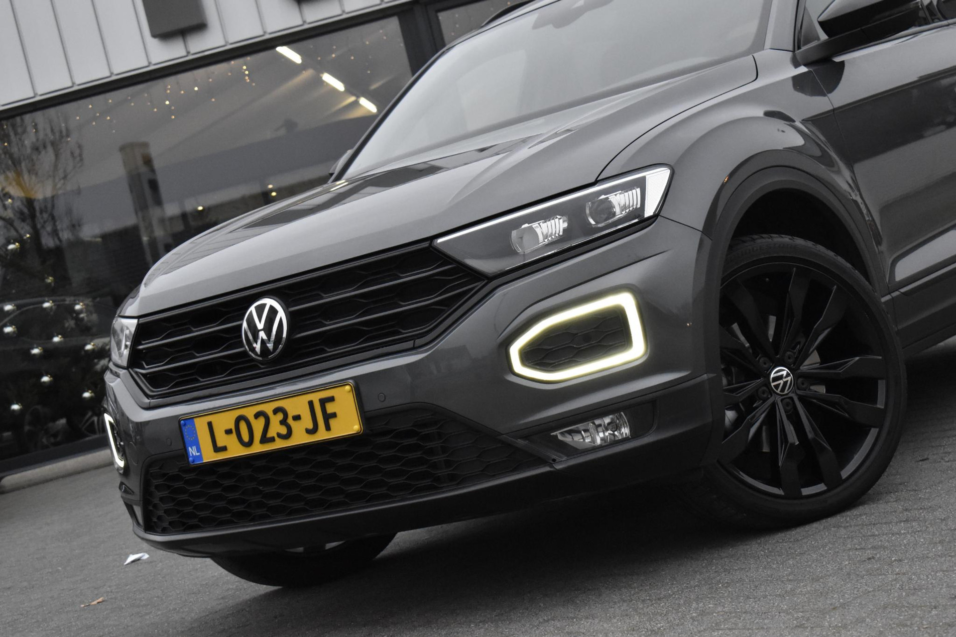 Volkswagen T-Roc 1.5 TSI Sport 50132072-1.jpg | Maas Auto's