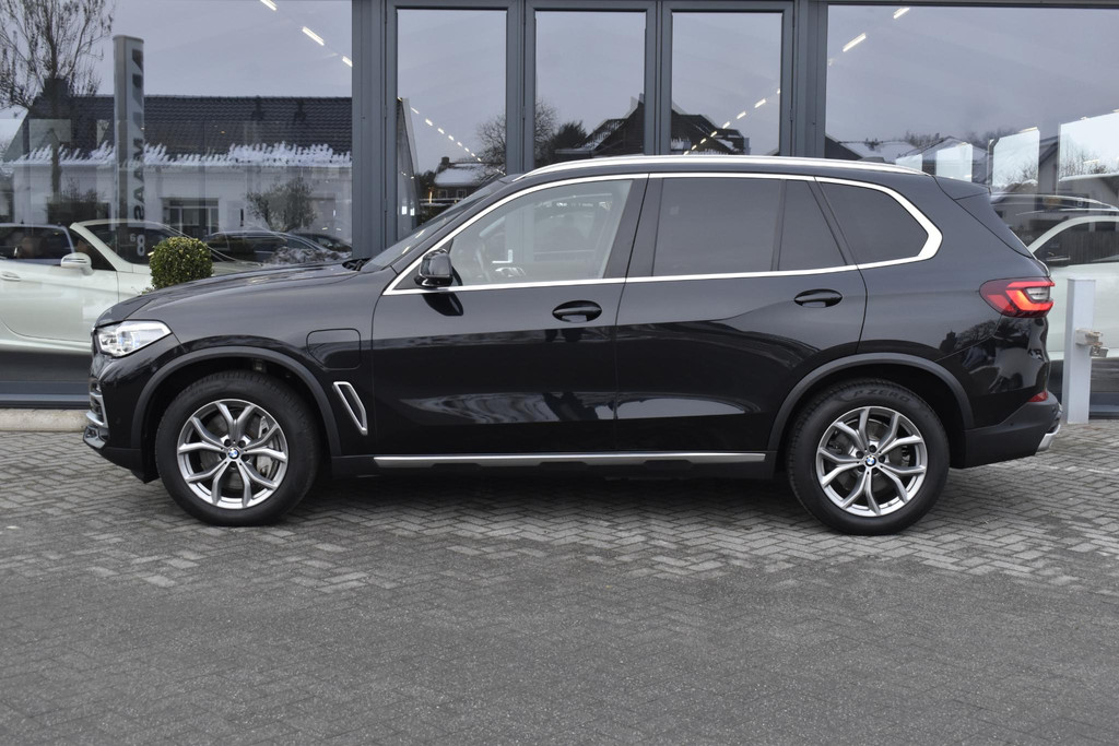 BMW X5 xDrive45e High Executive 50471937-2.jpg | Maas Auto's