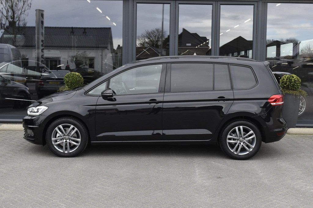 Volkswagen Touran 1.5 TSI Business 7p BTW - Trekhaak - Pano 50797977-2.jpg | Maas Auto's