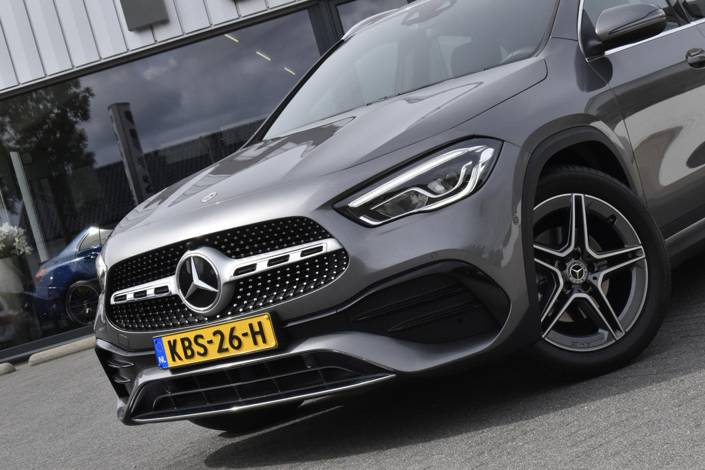 Mercedes-Benz GLA 200 AMG Line 51182689-1.jpg | Maas Auto's