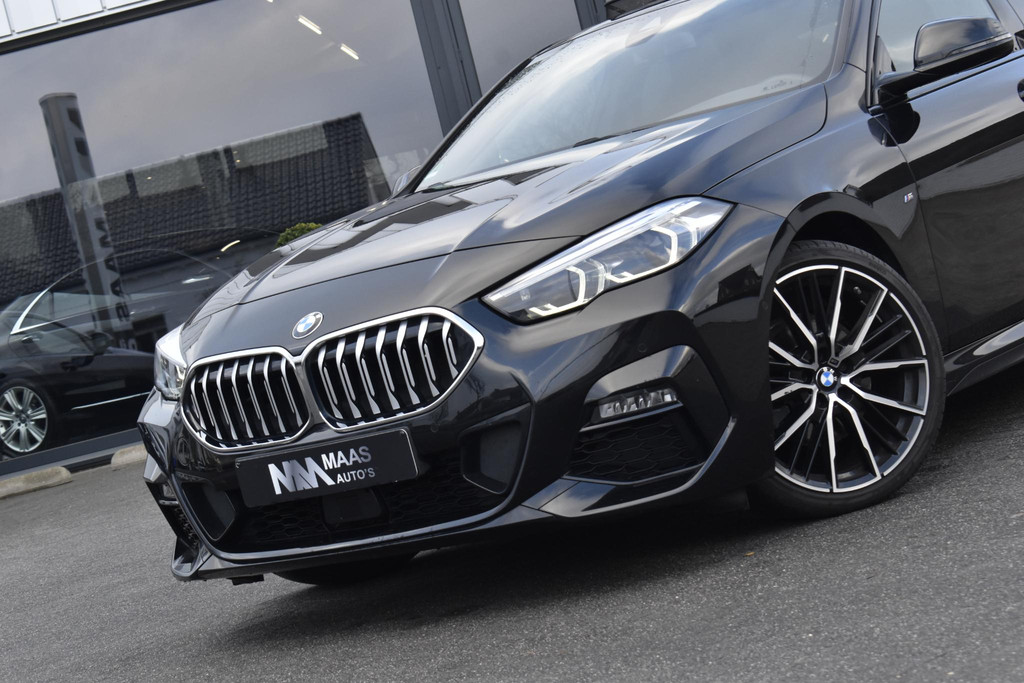 BMW 2 Serie Gran Coupé 218i M-pakket BTW Pano 52035702-1.jpg | Maas Auto's