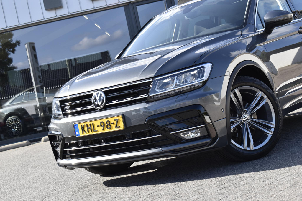 Volkswagen Tiguan 1.4 TSI R Line Pano trekhaak 360 CarPlay 52933880-1.jpg | Maas Auto's