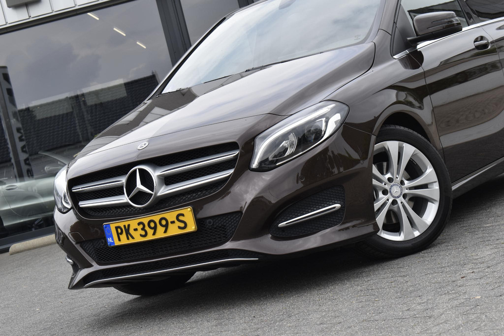 Mercedes-Benz B-Klasse 180 Prestige 53352787-1.jpg | Maas Auto's