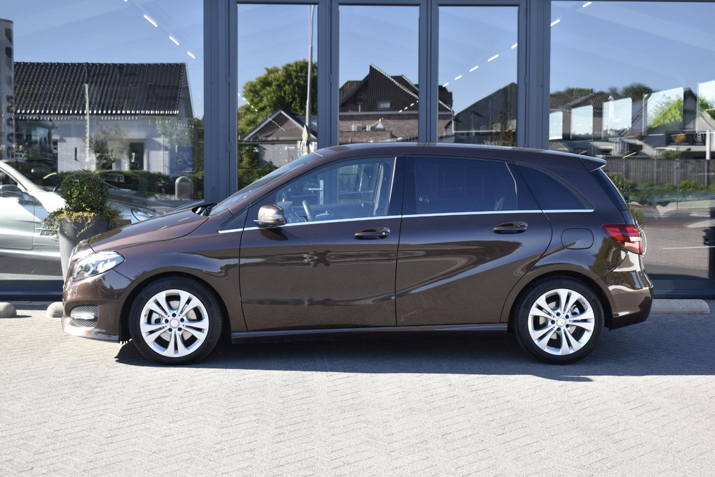 Mercedes-Benz B-Klasse 180 Activity Edition 53352787-2.jpg | Maas Auto's
