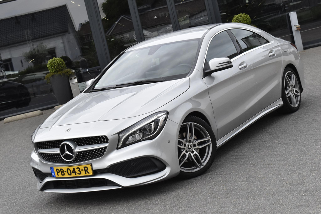 Mercedes-Benz CLA-Klasse 180 Business Solution AMG 54144943-2.jpg | Maas Auto's